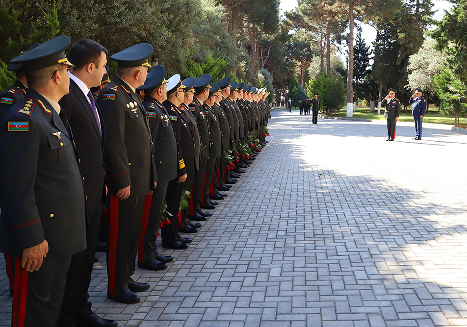 Müdafiə Nazirliyinin hərbçilərinə ali hərbi rütbələr təqdim EDİLDİ – FOTO  