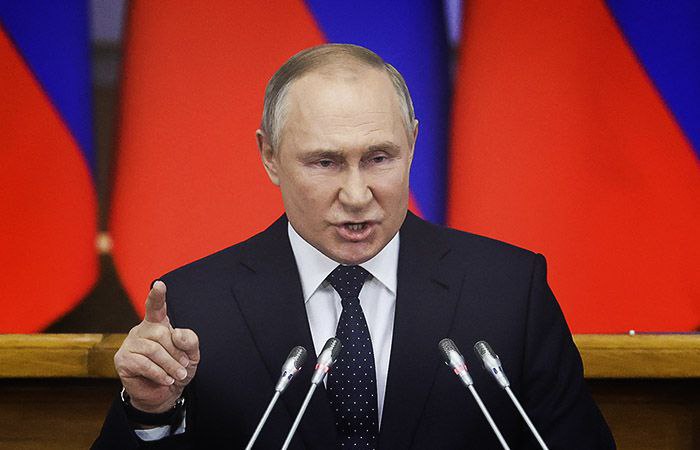 Putin: “Rusiya hərbçiləri ölkəni vətəndaş müharibəsindən xilas etdilər” - VİDEO