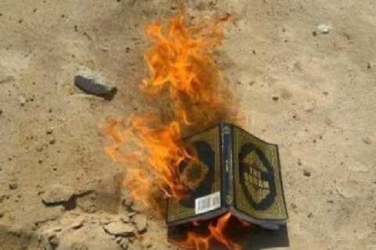 Quranın yandırılmasına etiraz edənlər İsveçin Bağdaddakı səfirliyinə hücum edib - VİDEO 