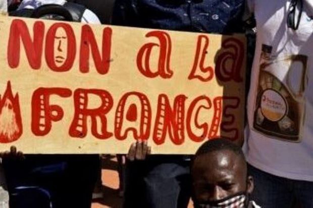 “Rədd olsun Fransa!” - Nigerdə kütləvi etiraz