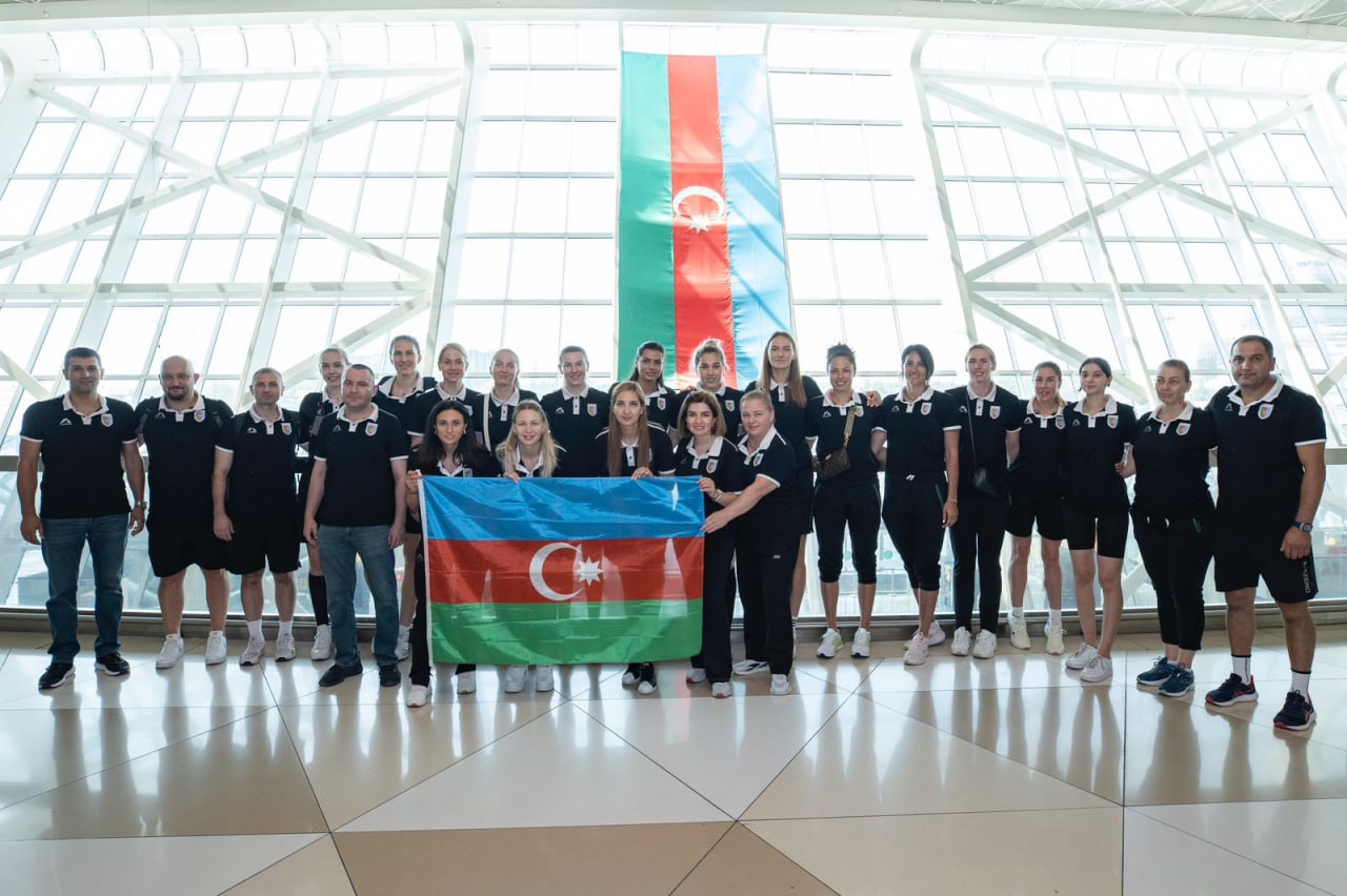 Voleybol millimiz Sloveniyaya YOLLANDI - FOTO 