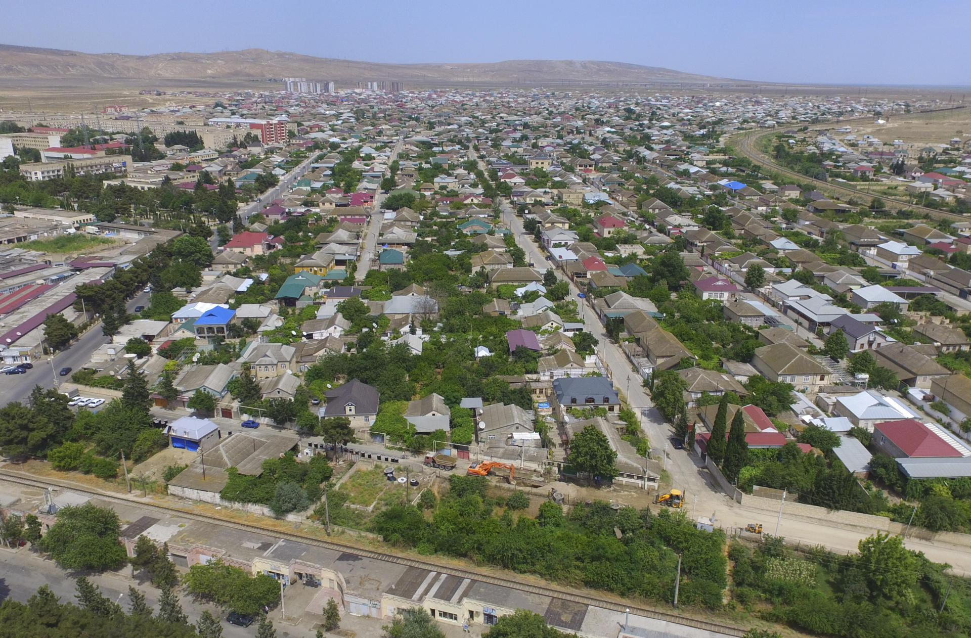 Şirvanda qardaş qardaşı bıçaqladı