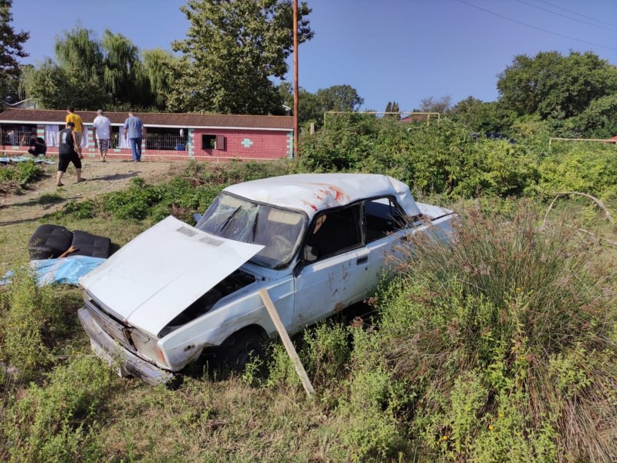 Xaçmazda ağır qəza: 1 ölü, 1 yaralı var - FOTO