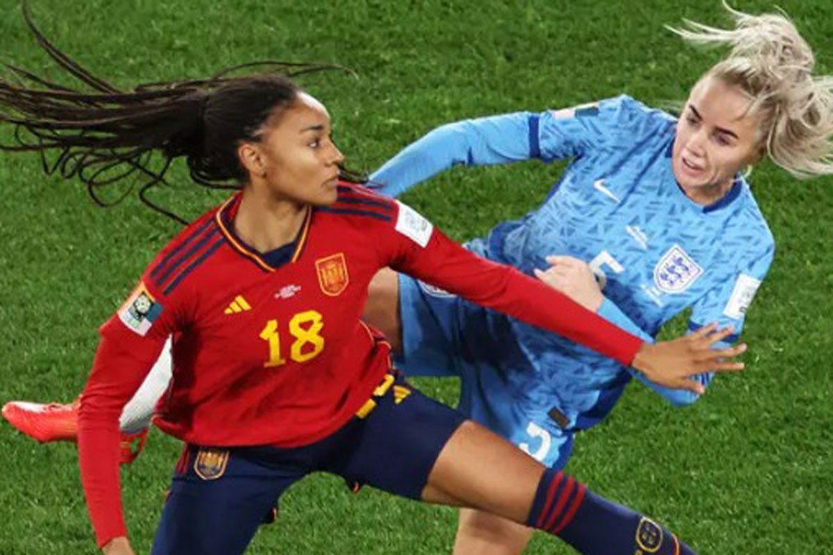 İspaniyanın qadın futbolçuları dünya çempionatının qalibi oldu