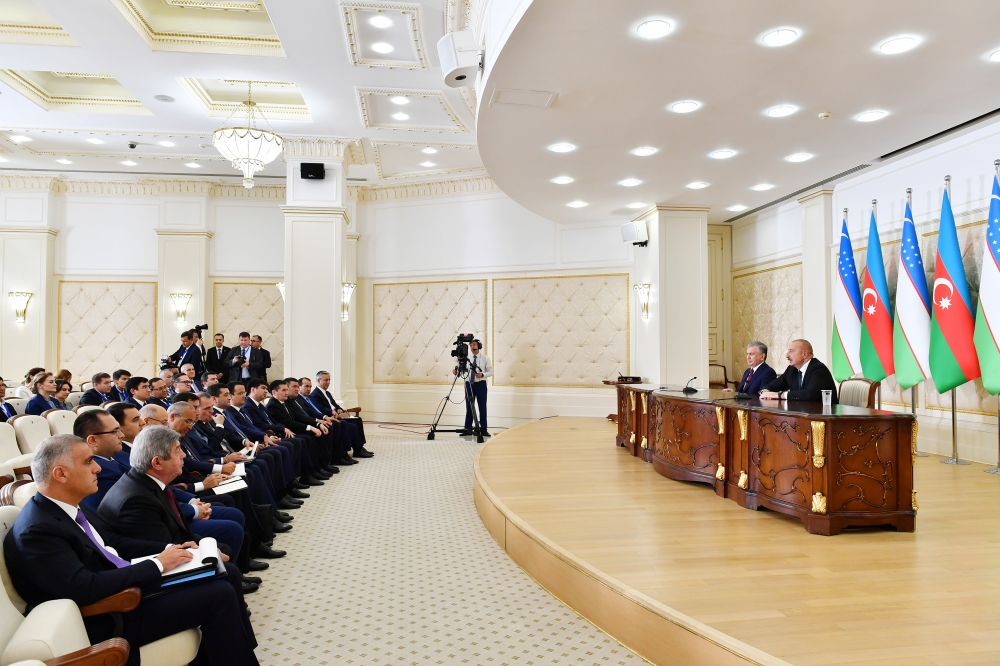 İlham Əliyev: Azərbaycan ilə Özbəkistan arasında qardaşlıq münasibətlərinin çoxəsrlik tarixi var