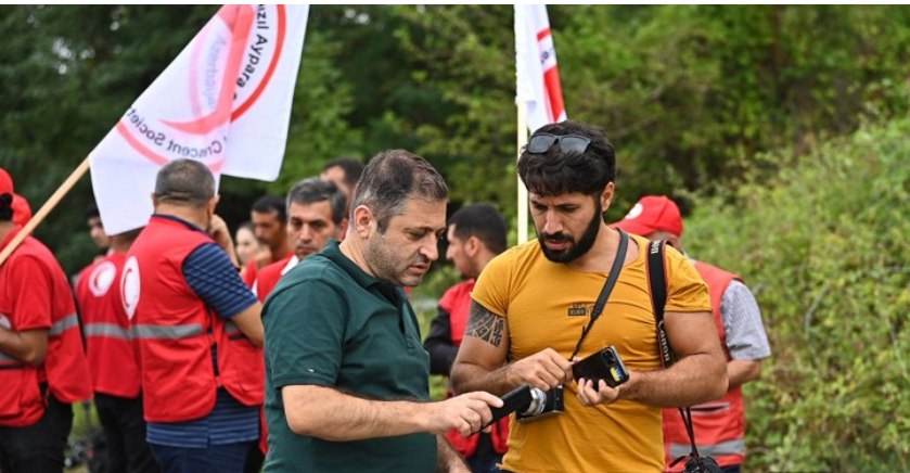 Xarici jurnalistlər yardım karvanımızın olduğu əraziyə GƏLDİ – FOTO  