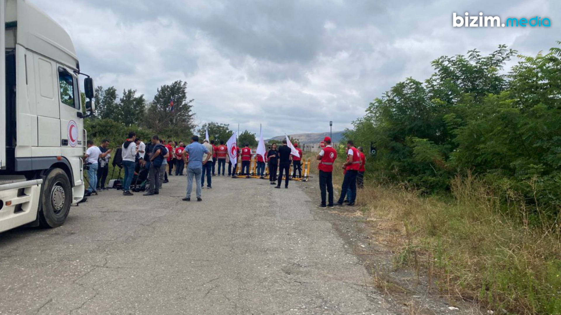 Bakıdan Xankəndiyə göndərilən unun köhnə olması barədə iddialara CAVAB - FOTO