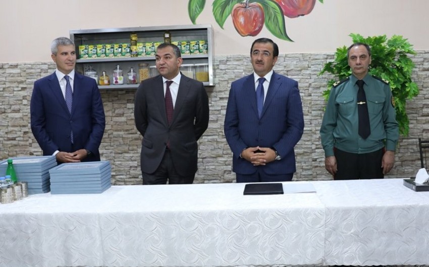 Aşpazlıq kursuna cəlb edilmiş məhkumlara sertifikatlar təqdim edilib Aşpazlıq kursuna cəlb edilmiş məhkumlara sertifikatlar təqdim edilib