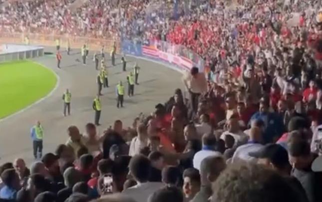 Ermənistan millisinin oyununda kütləvi dava düşdü - VİDEO