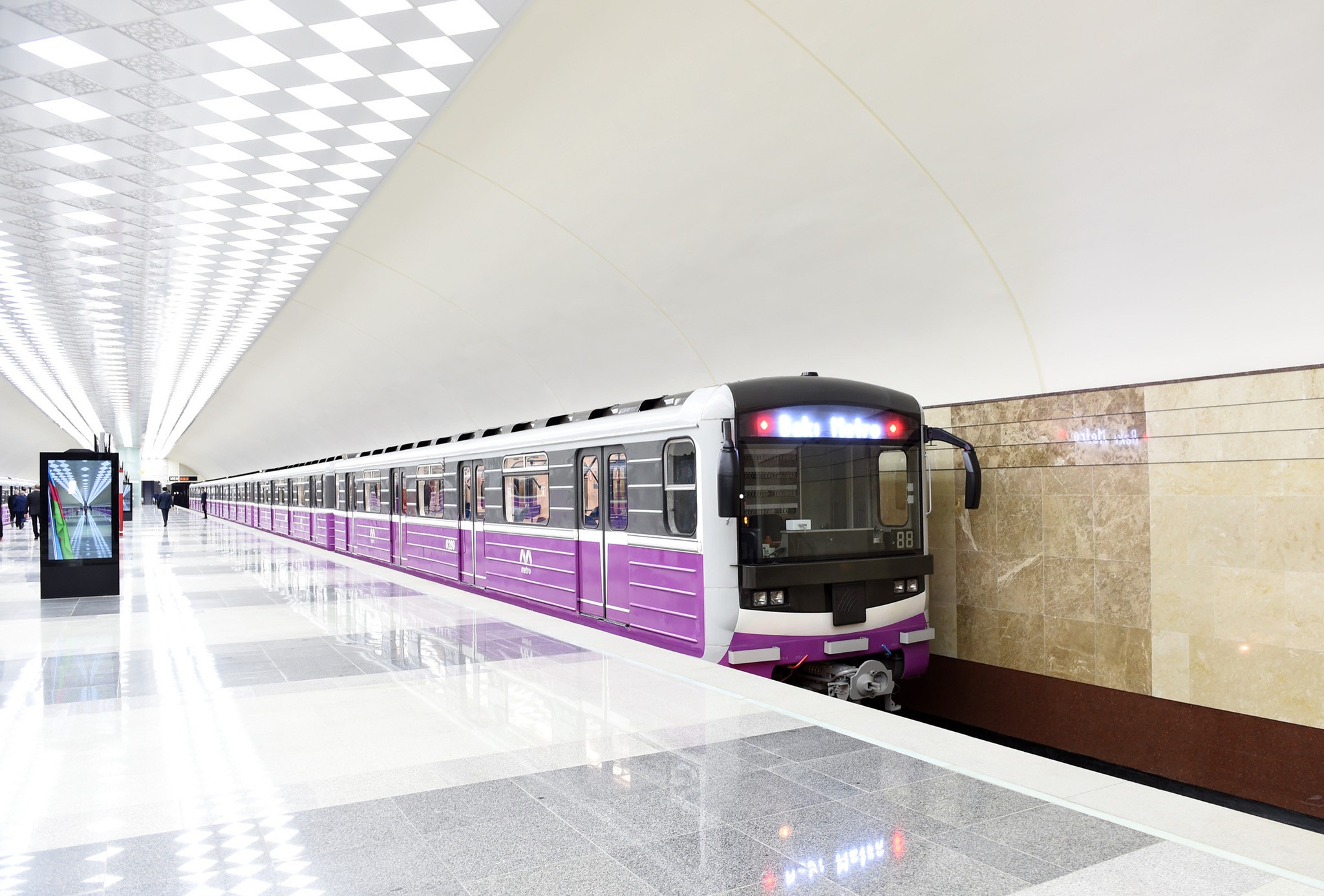 Metroda qatarların hərəkətində dəyişiklik ediləcək - RƏSMİ