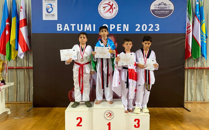 Taekvondoçularımız Gürcüstanda 12 medal qazanıblar -