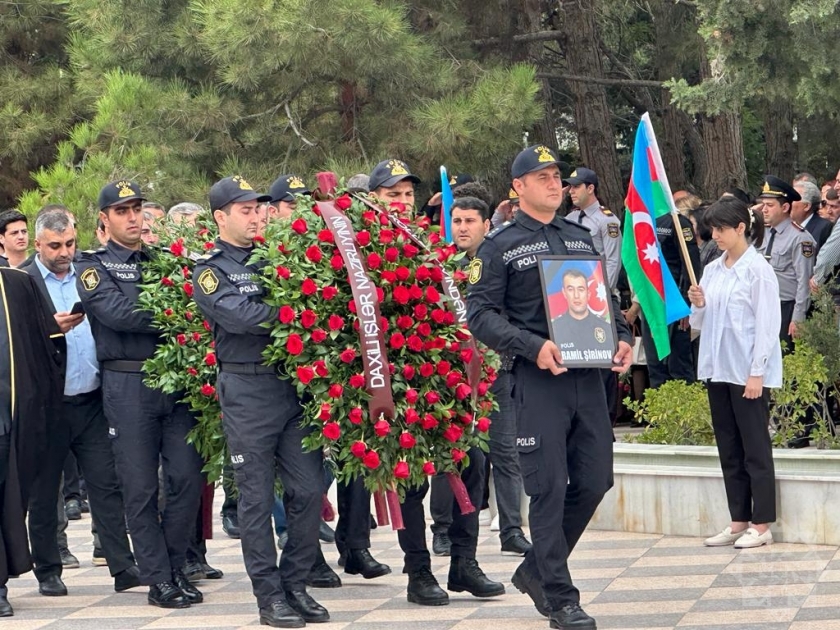 Həlak olan polis əməkdaşları Sumqayıtın Şəhidlər Xiyabanında dəfn edildi - FOTO