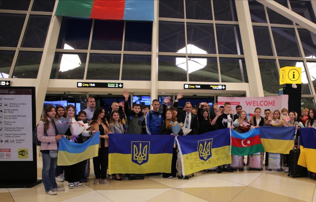 Ukraynadan daha 30 uşaq Azərbaycana gətirildi