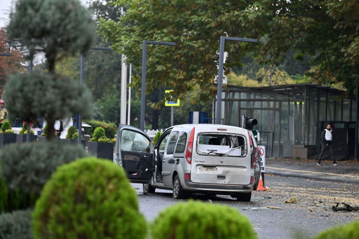 Ankarada terrorçulardan biri özünü partlatdı - Digəri zərərsizləşdirildi - VİDEO
