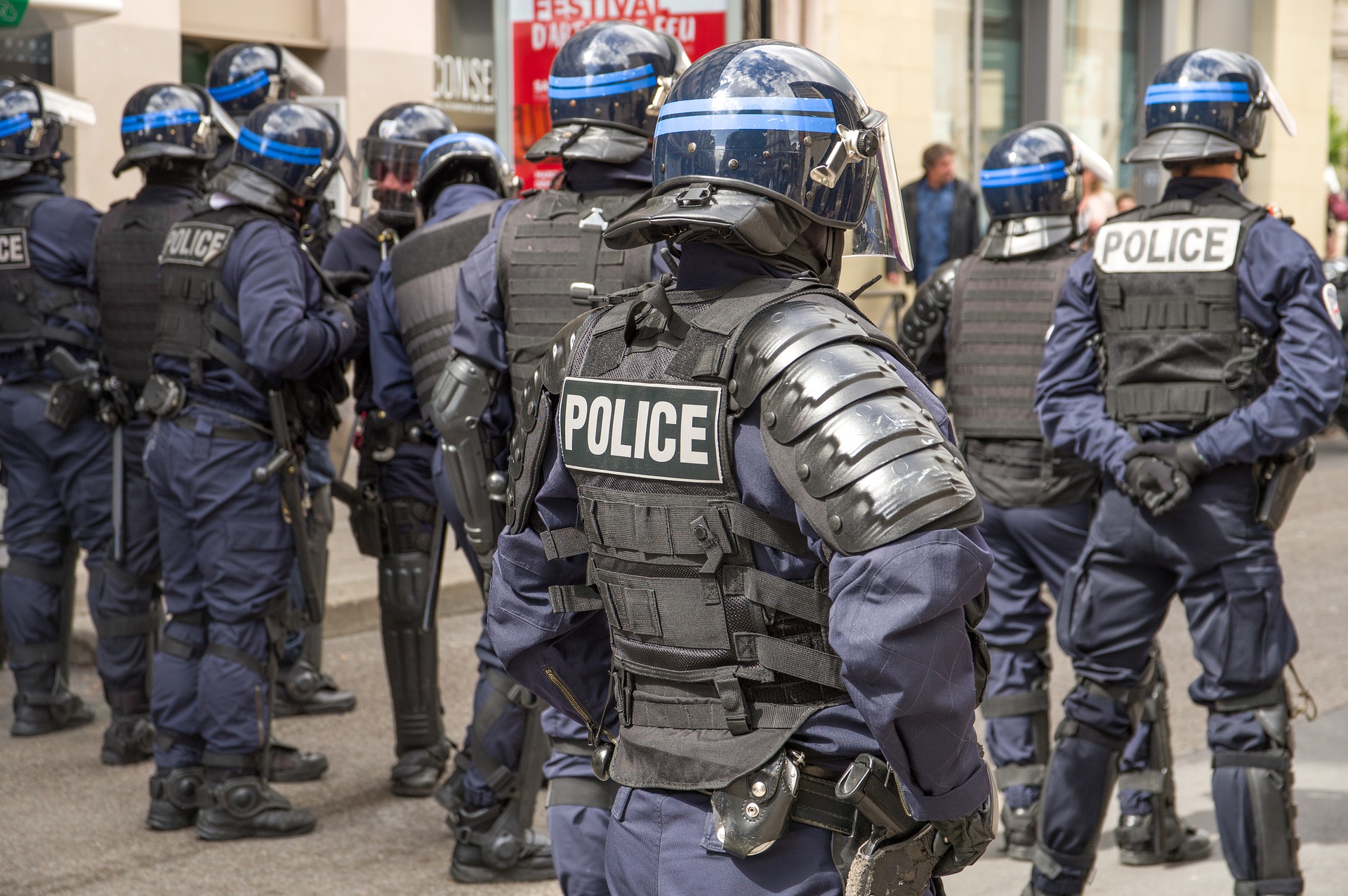 Fransada polislə Fələstini dəstəkləyən kütlə arasında QARŞIDURMA - ANBAAN VİDEO 