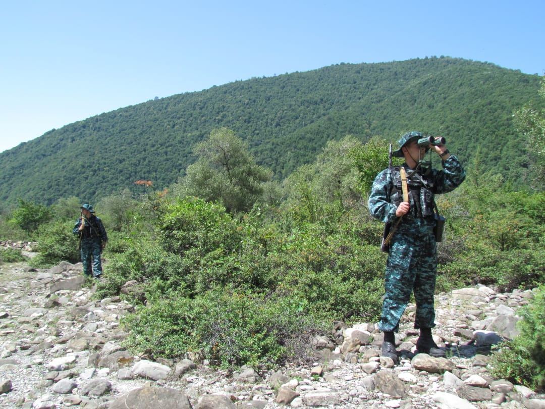 İranla sərhəddə silahlı insident: SAXLANILANLAR VAR - FOTO 