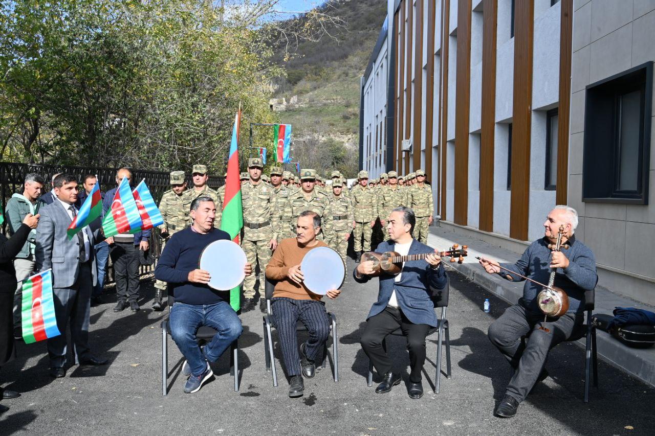 Laçında “Bayraq yürüşçüləri” “Ay Laçın