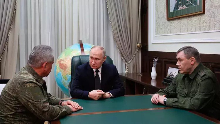 Putindən TƏCİLİ TOPLANTI – Rusiya lideri generallarla GÖRÜŞDÜ