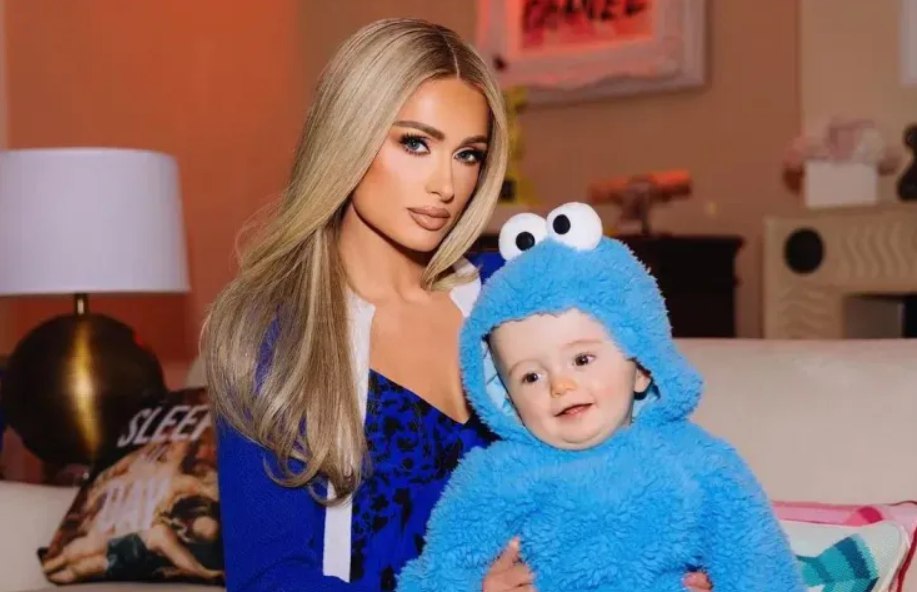 Paris Hilton oğlunun yeni FOTOLARINI paylaşdı