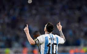 Lionel Messi 83 illik rekordu təkrarladı