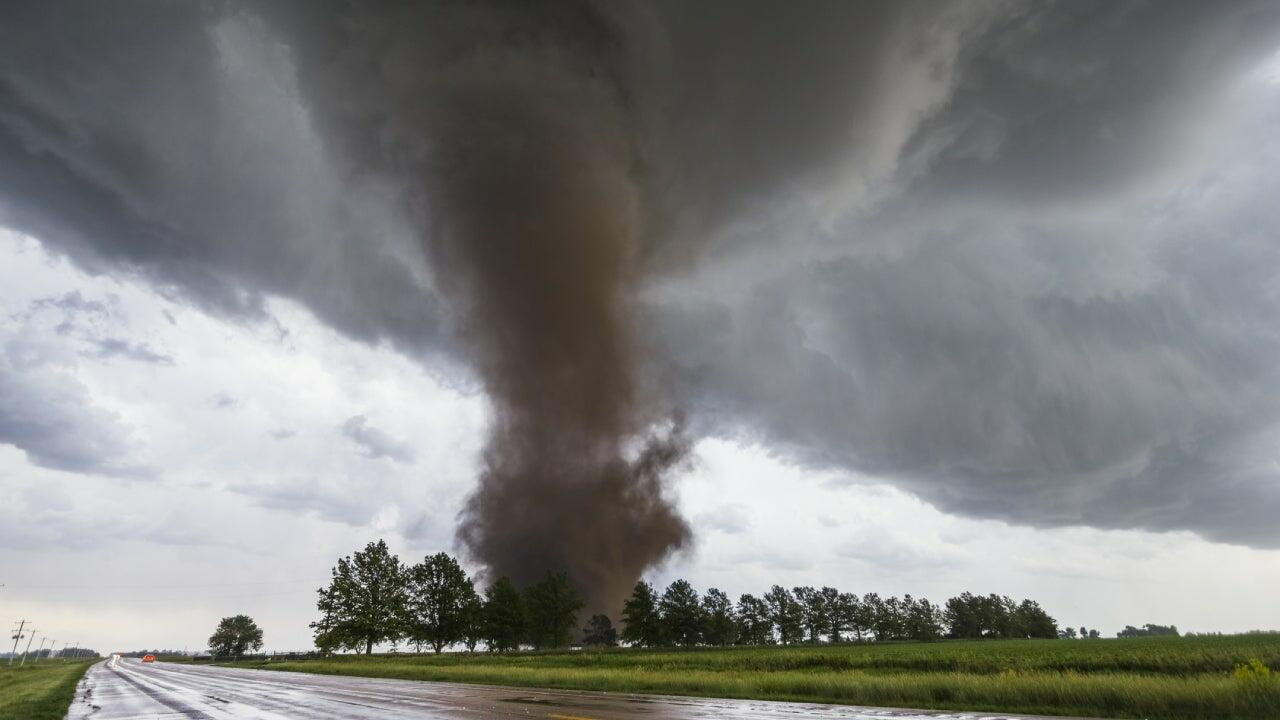 ABŞ-da tornado altı nəfərin həyatına son qoydu - VİDEO