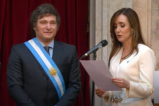 Argentinanın yeni prezidenti vəzifəsinin icrasına başladı