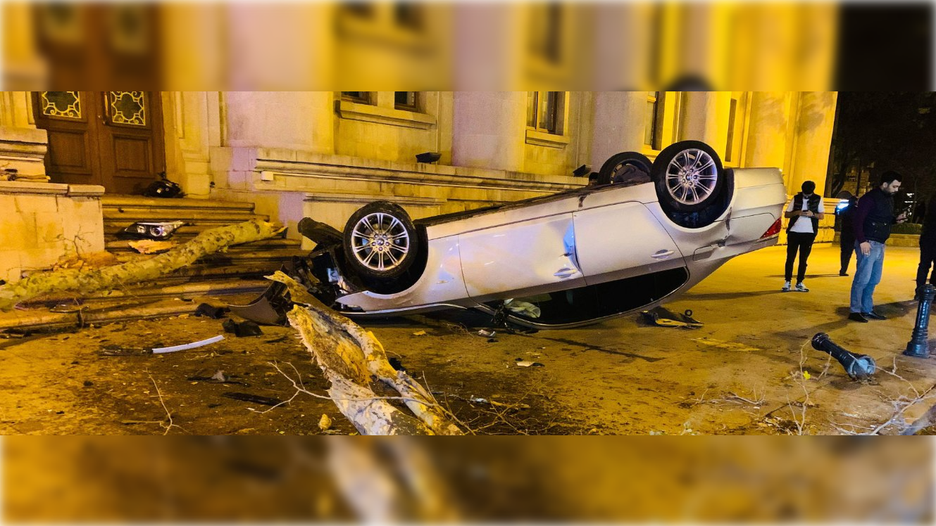 Bakının mərkəzində sərxoş sürücü ağır qəza törətdi - FOTO 