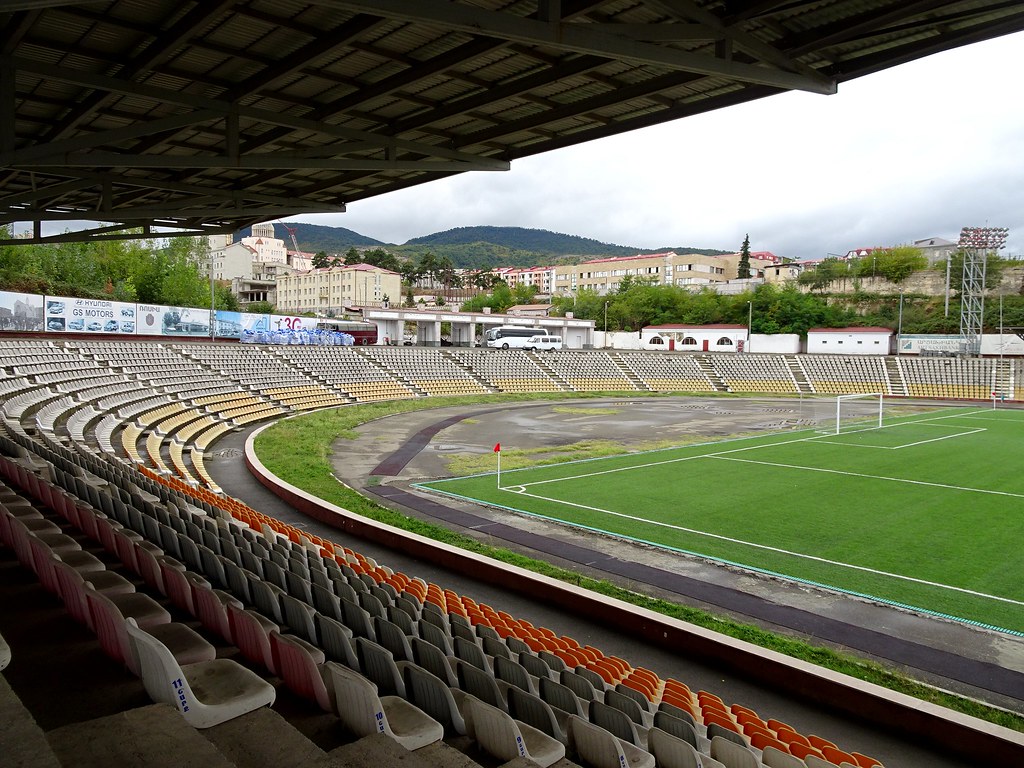 Xankəndi stadionu işıqlandırıldı - Sabahkı oyuna hazırlıq bitdi - FOTO/VİDEO