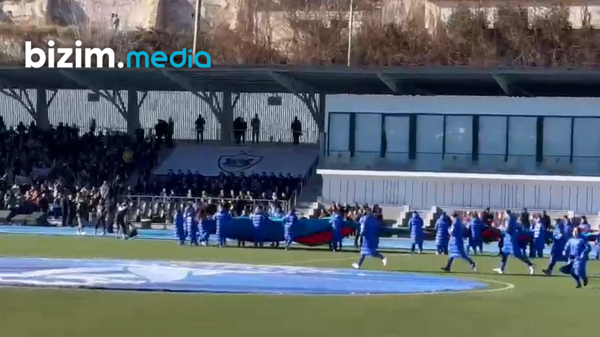 Xankəndi stadionunda bayrağımız DALĞALANDIRILDI – VİDEO 