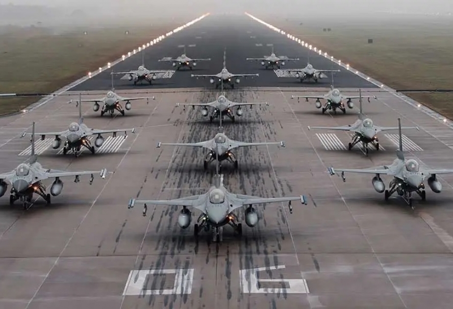 Niderland Ukraynaya 18 ədəd “F-16” qırıcısı GÖNDƏRƏCƏK