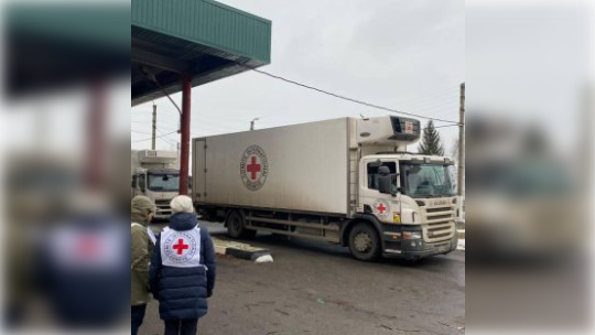 Ukrayna və Rusiya ilk dəfə hərbi əsirlər üçün məktub və bağlama mübadiləsi APARIB - FOTO