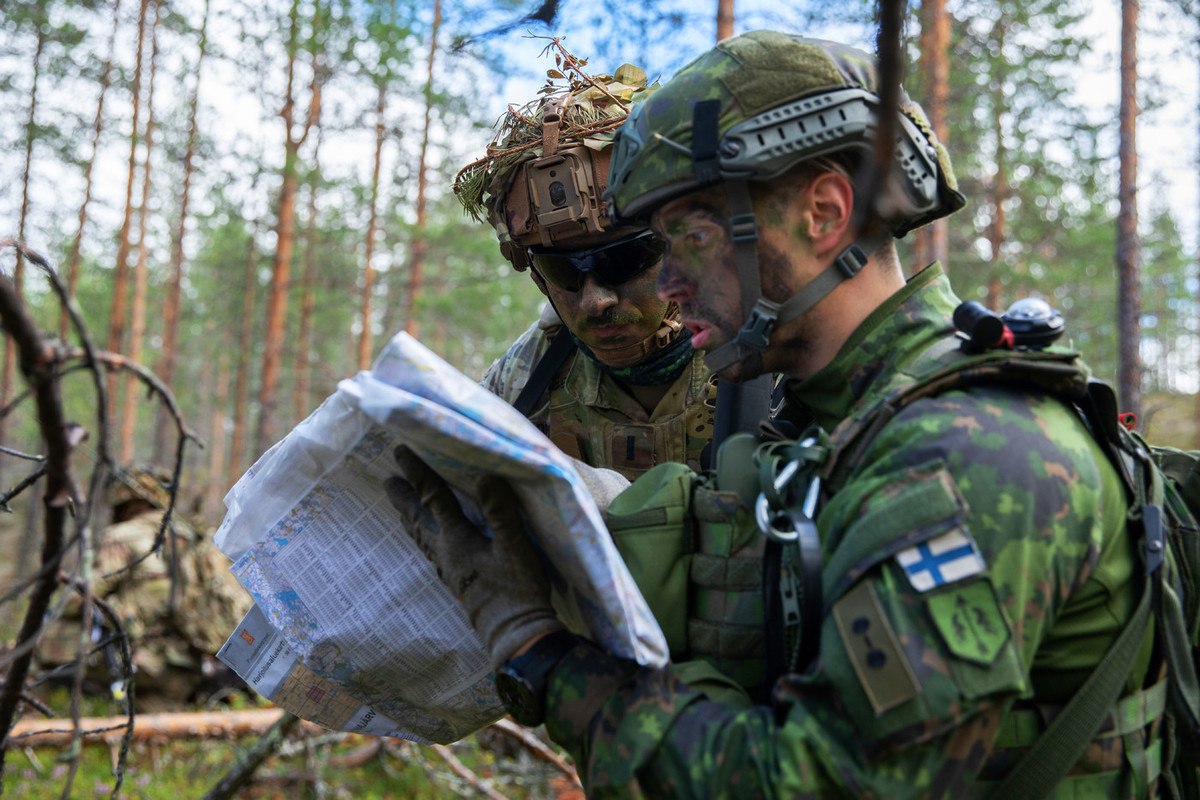 Finlandiya ABŞ ilə 15 hərbi bazasına giriş imkanı verən müqavilə imzaladı