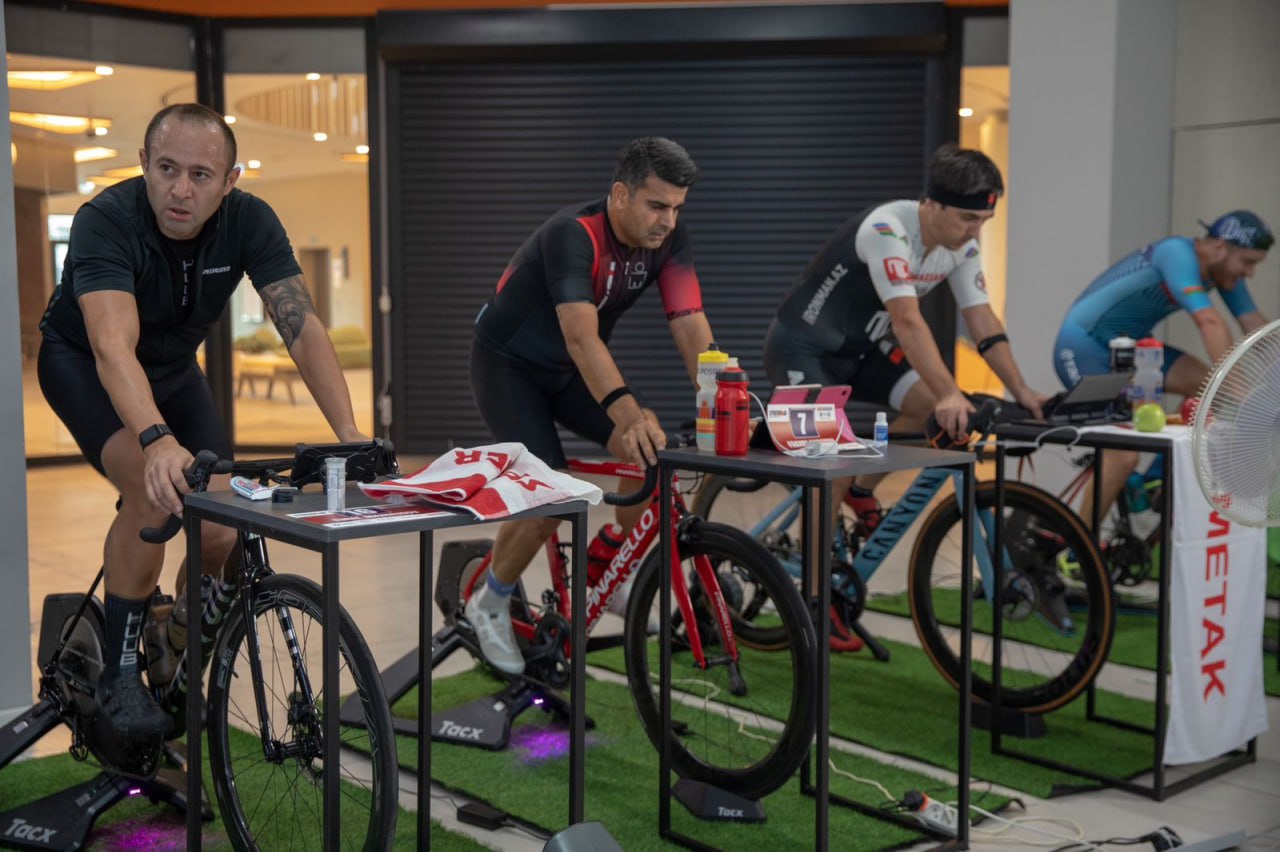 Bakıda ilk dəfə kiber triathlon yarışı keçirilib - FOTO 