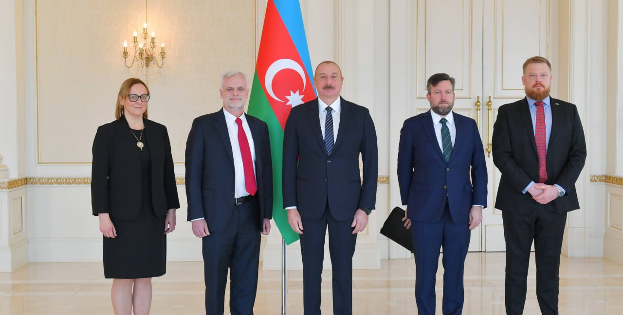 Azərbaycan Prezidenti ABŞ-ın yeni səfirini qəbul edib - FOTO