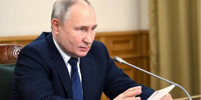 Putin: “Aydındır ki, İl-76 Kiyevin nəzarətindəki ərazilərdən buraxılıb” - VİDEO