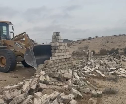 Bakıda qanunsuz tikililər söküldü – FOTO/VİDEO  