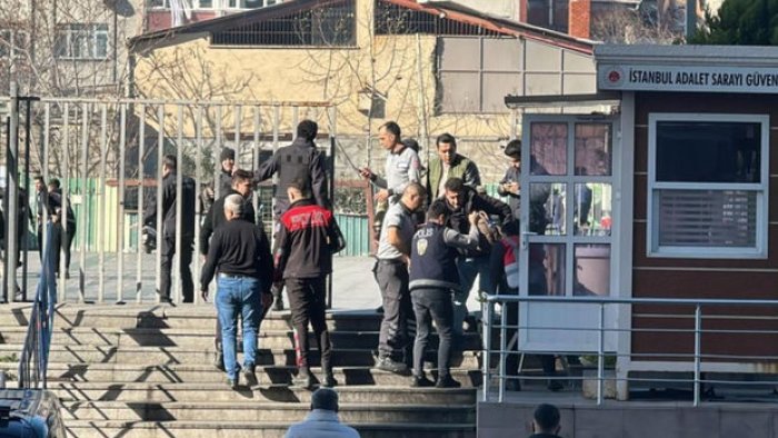 İstanbulda məhkəmə binasında törədilən terrorla bağlı 34 nəfər SAXLANILIB