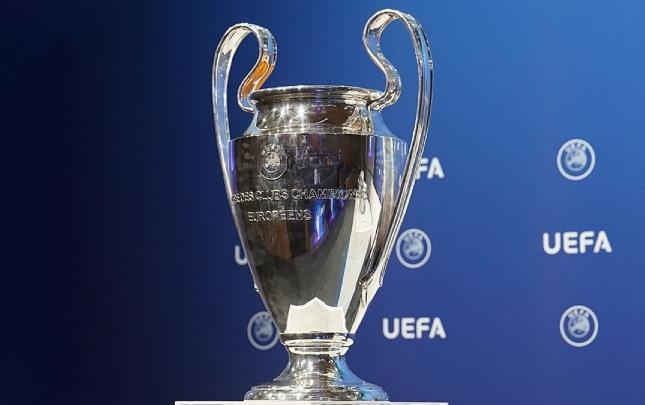 UEFA Çempionlar Liqasının yeni topu - FOTO