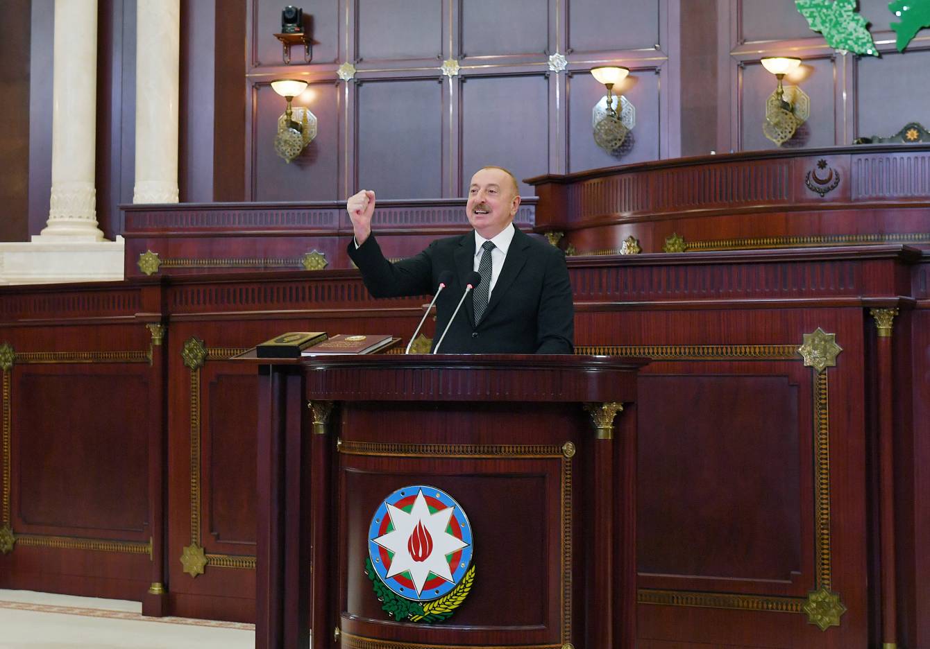 Prezident: “Bu gün Azərbaycan xalqı bir yumruq kimi birləşib” - VİDEO