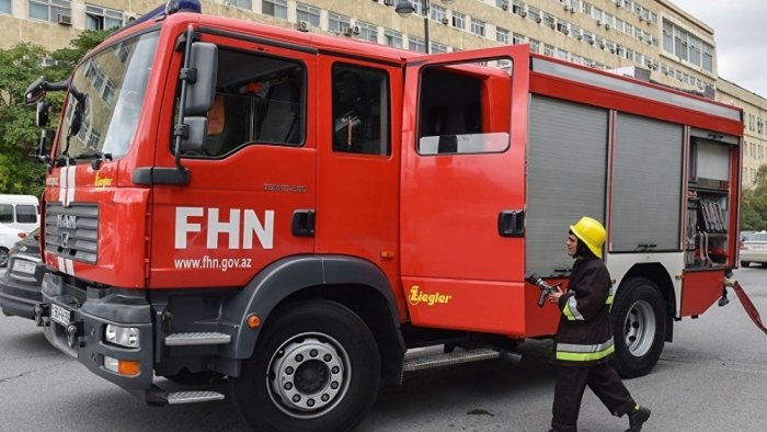 Sarayda yaşayış binasında baş verən yanğın SÖNDÜRÜLDÜ 