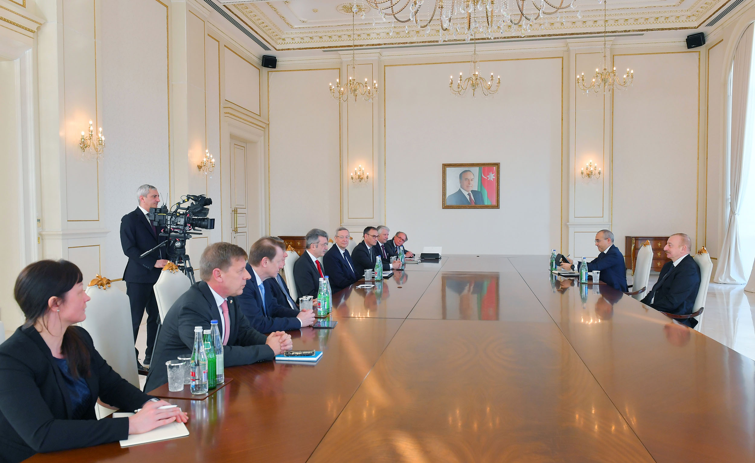 Prezident Alman İqtisadiyyatının Şərq Komitəsinin sədrini qəbul etdi – FOTO/VİDEO