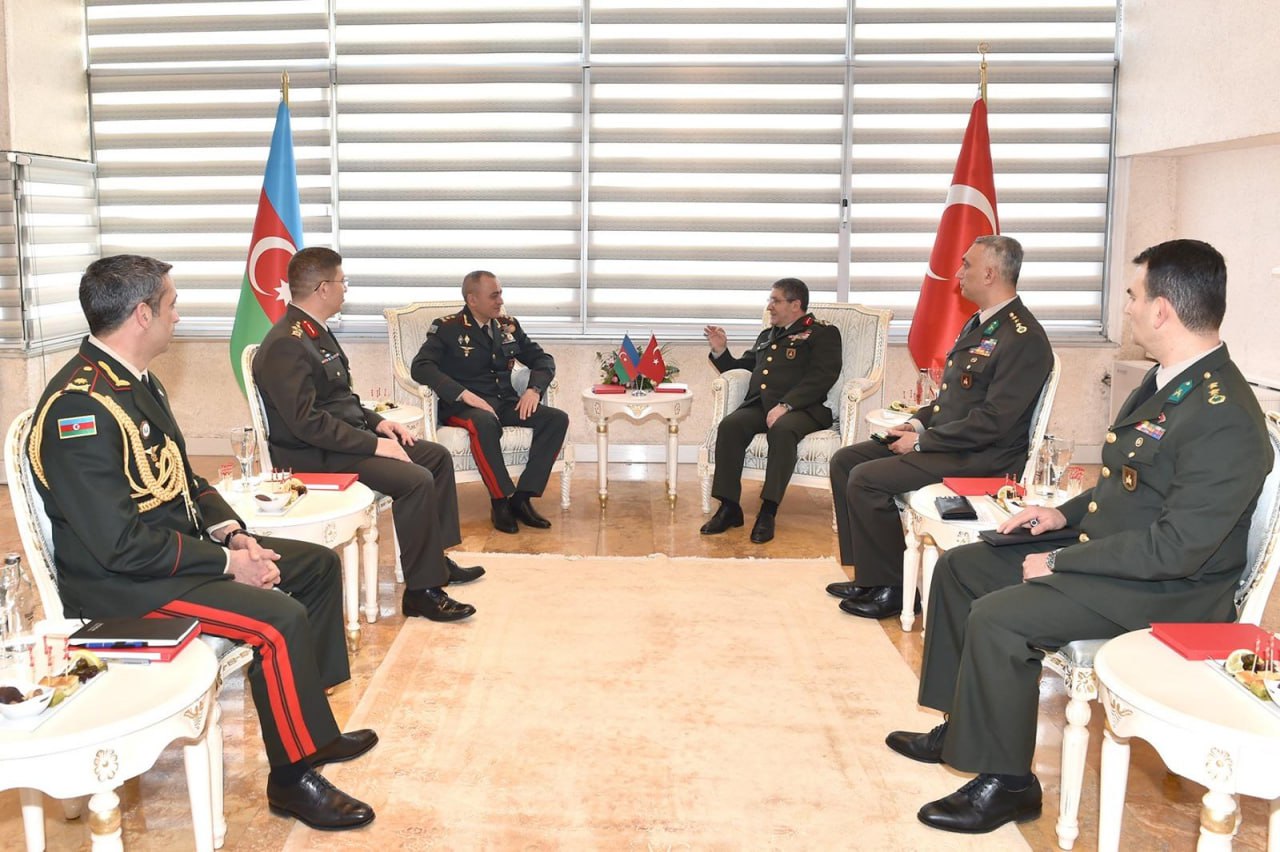 Hikmət Mirzəyev İstanbulda Türkiyənin ordu generalı ilə görüşdü - FOTO