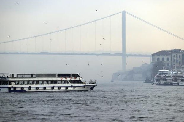 İstanbul boğazlarında gəmilərin hərəkəti bərpa edildi