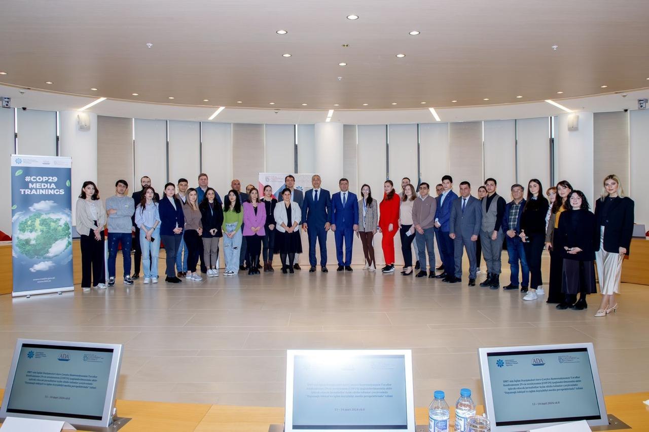 COP29-un işıqlandırılmasında iştirak edəcək jurnalistlər üçün ilk təlim keçirildi – FOTO  