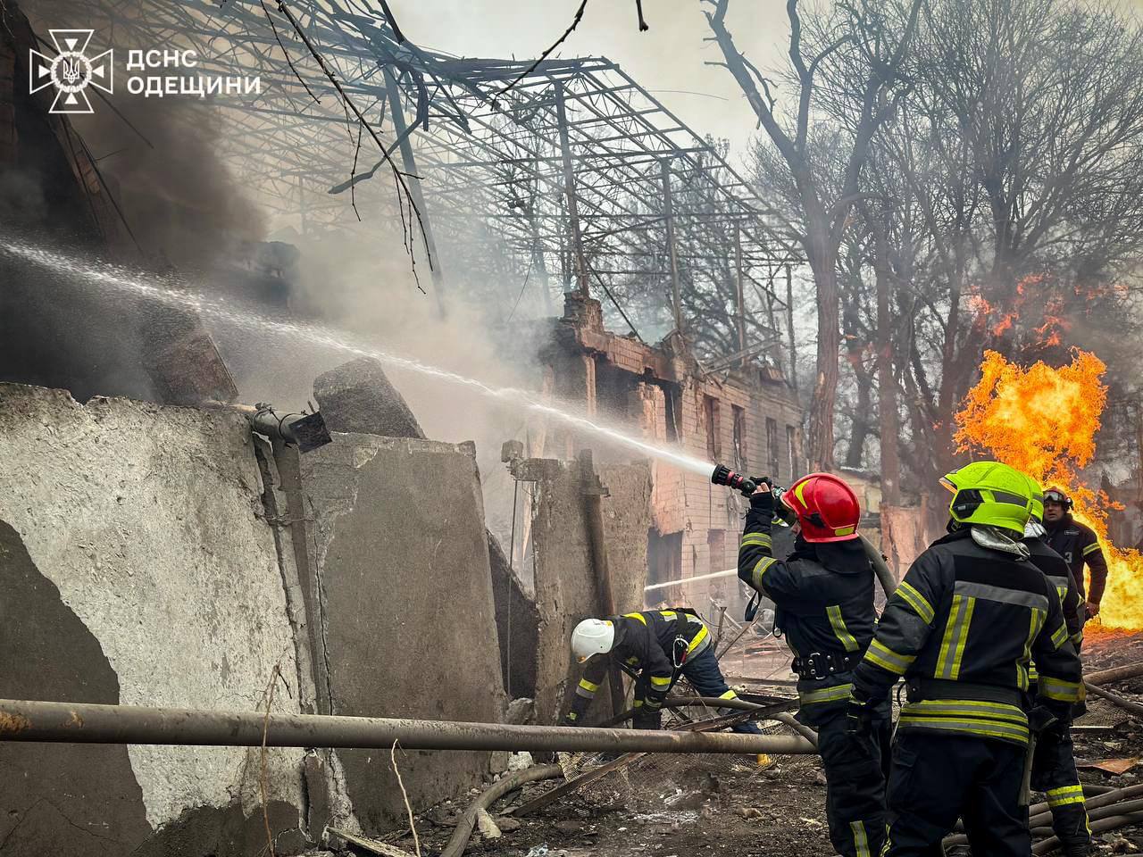 Odessa raket atəşinə tutulub, ölənlər və yaralılar var - FOTO/VİDEO 