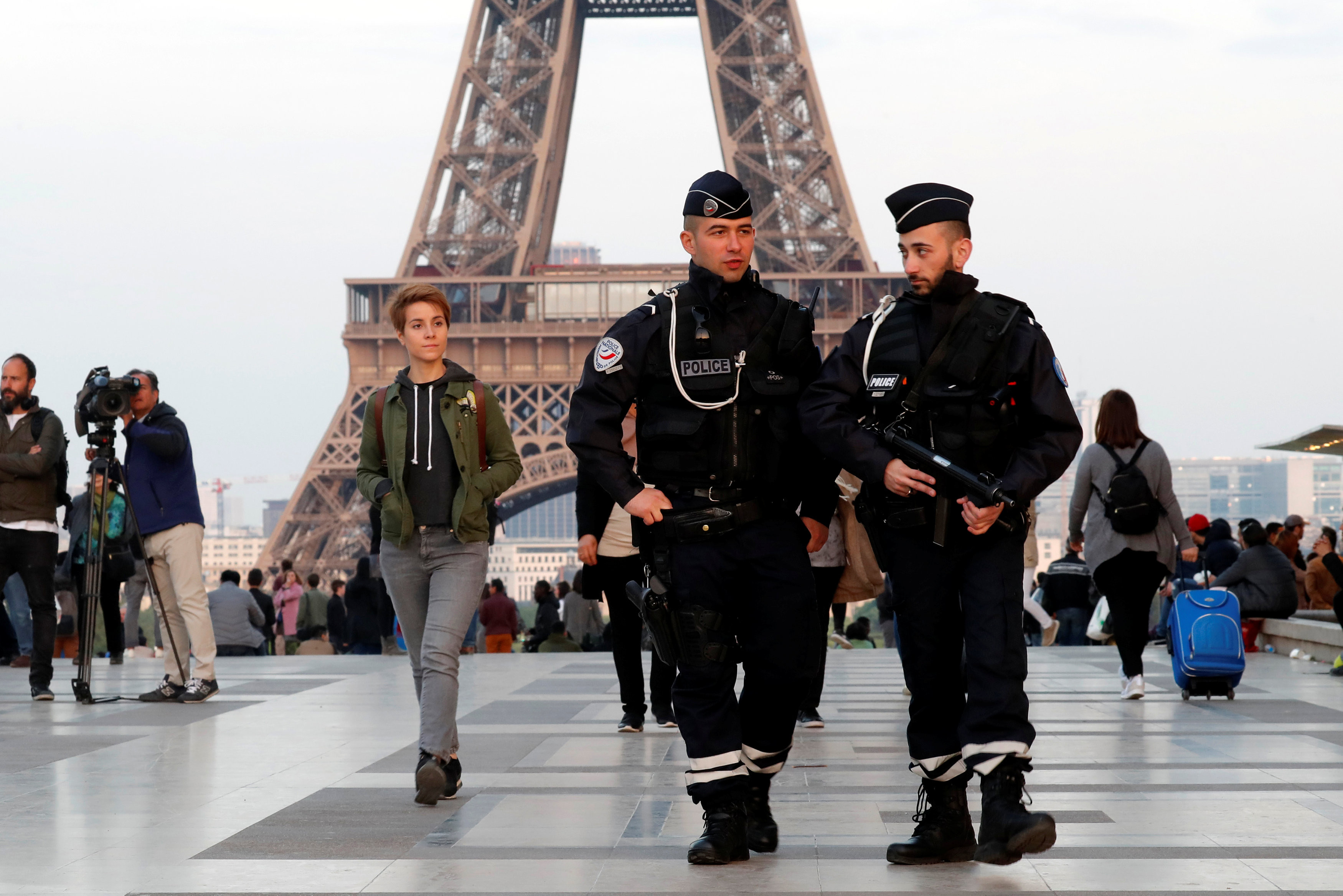 Fransada ən yüksək səviyyədə terror təhlükəsi ELAN OLUNDU 