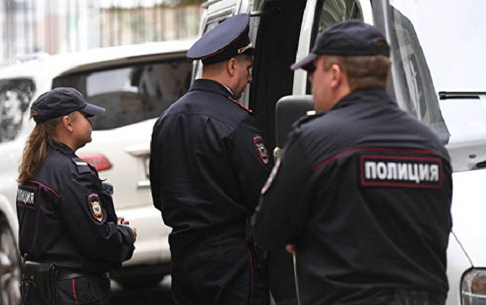 Rusiyada polis bütün miqrantların sənədlərini YOXLAYIR - VİDEO