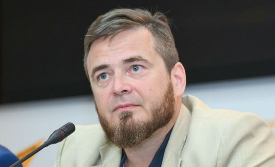 Pavel Klaçkov: “Qərb Ermənistanı intihara sürükləyir”
