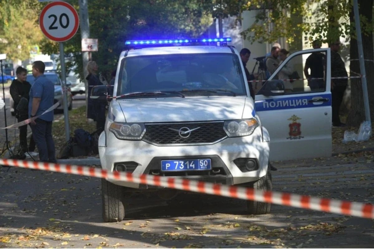 Rusiyada polis əməkdaşlarına hücum - Biri öldü