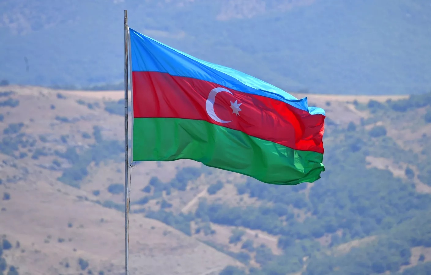 Qazaxın Aşağı Əskipara kəndində Azərbaycan bayrağı qaldırıldı